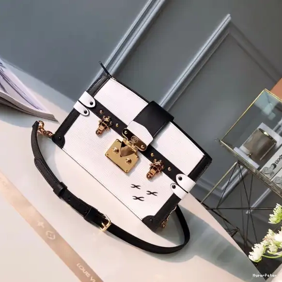 Vuitton Louis TRUNK CHANELUTCH 0525